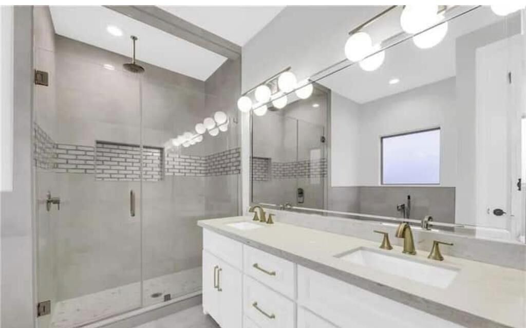 Photo of Bathroom in Edinburg