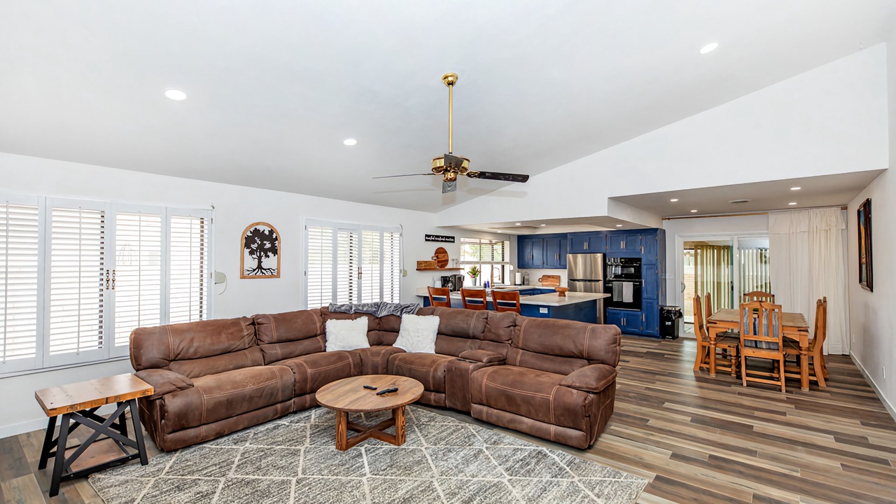 Photo of Livingroom in Mesa Del Sol