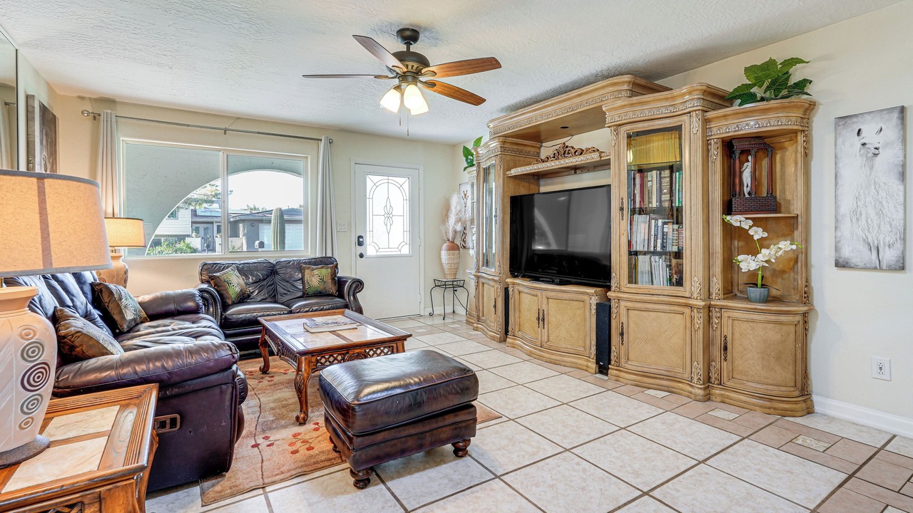 Photo of Livingroom in Dobson Ranch