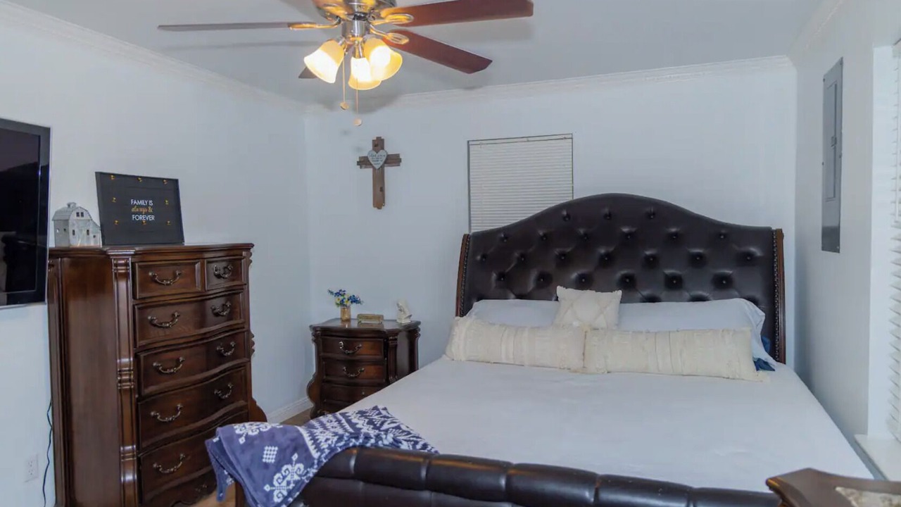Photo of Bedroom in Harlingen