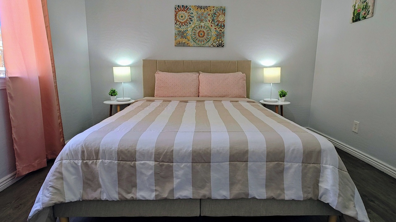 Photo of Bedroom in South Mountain