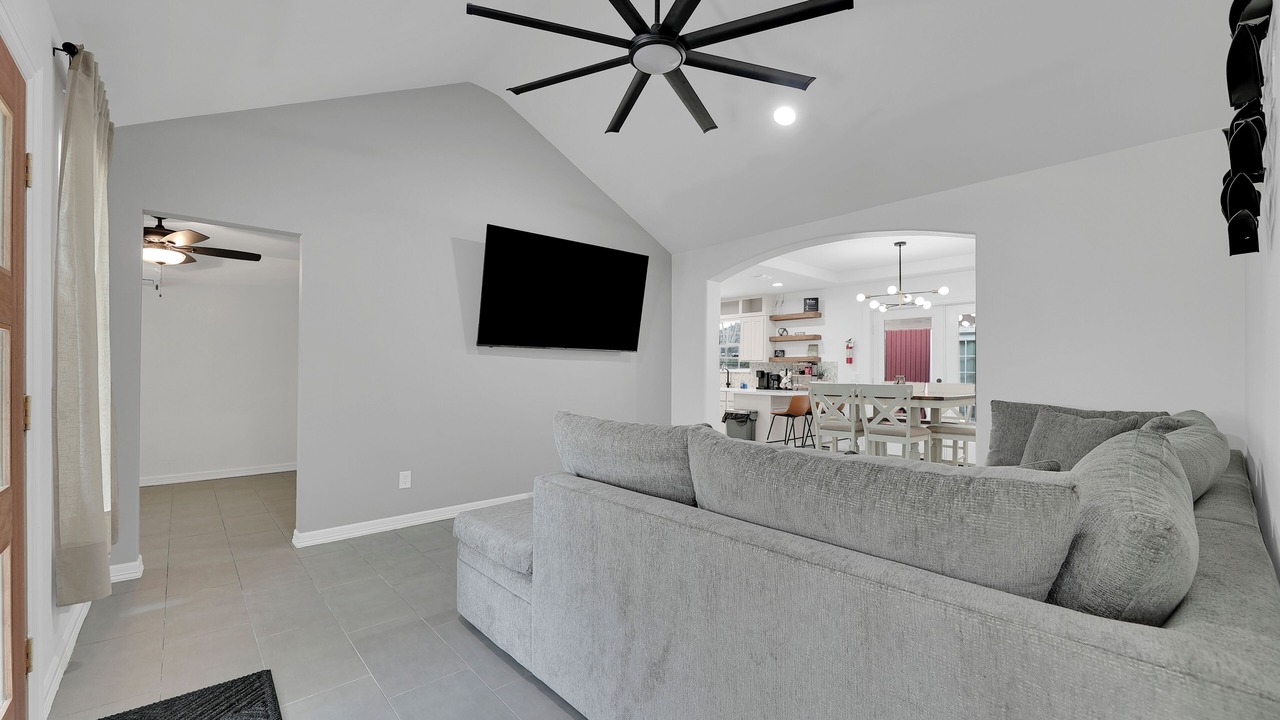 Photo of Livingroom in Edinburg
