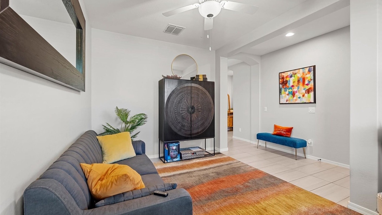 Photo of Livingroom in Maricopa
