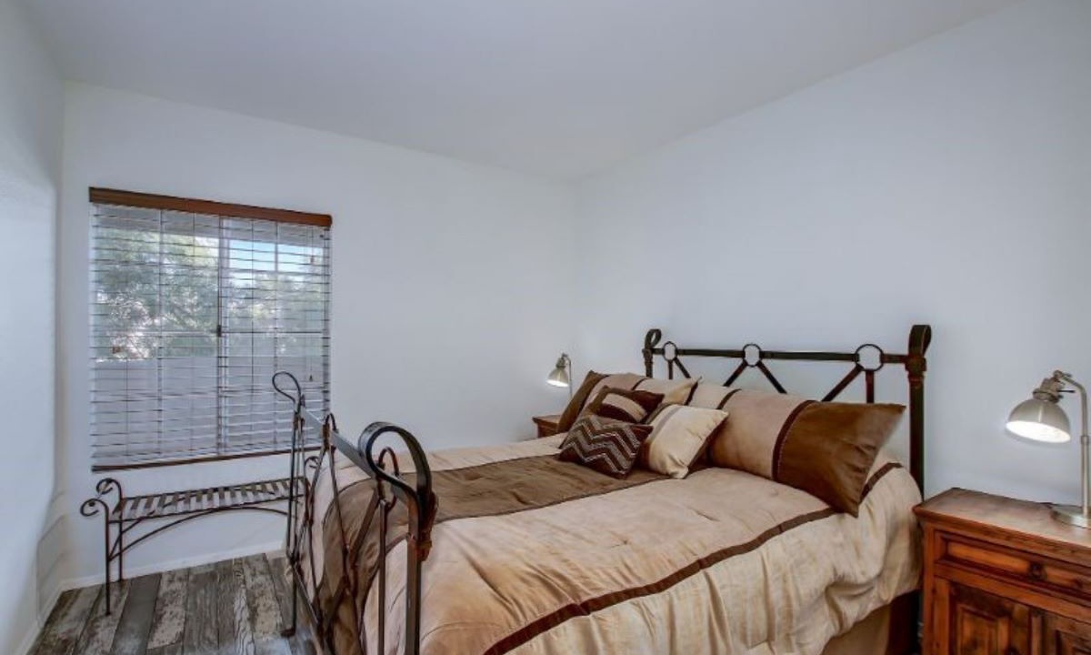 Photo of Bedroom in La Tierra Estates