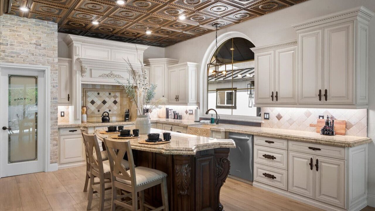 Photo of Kitchen in Thayer Estates