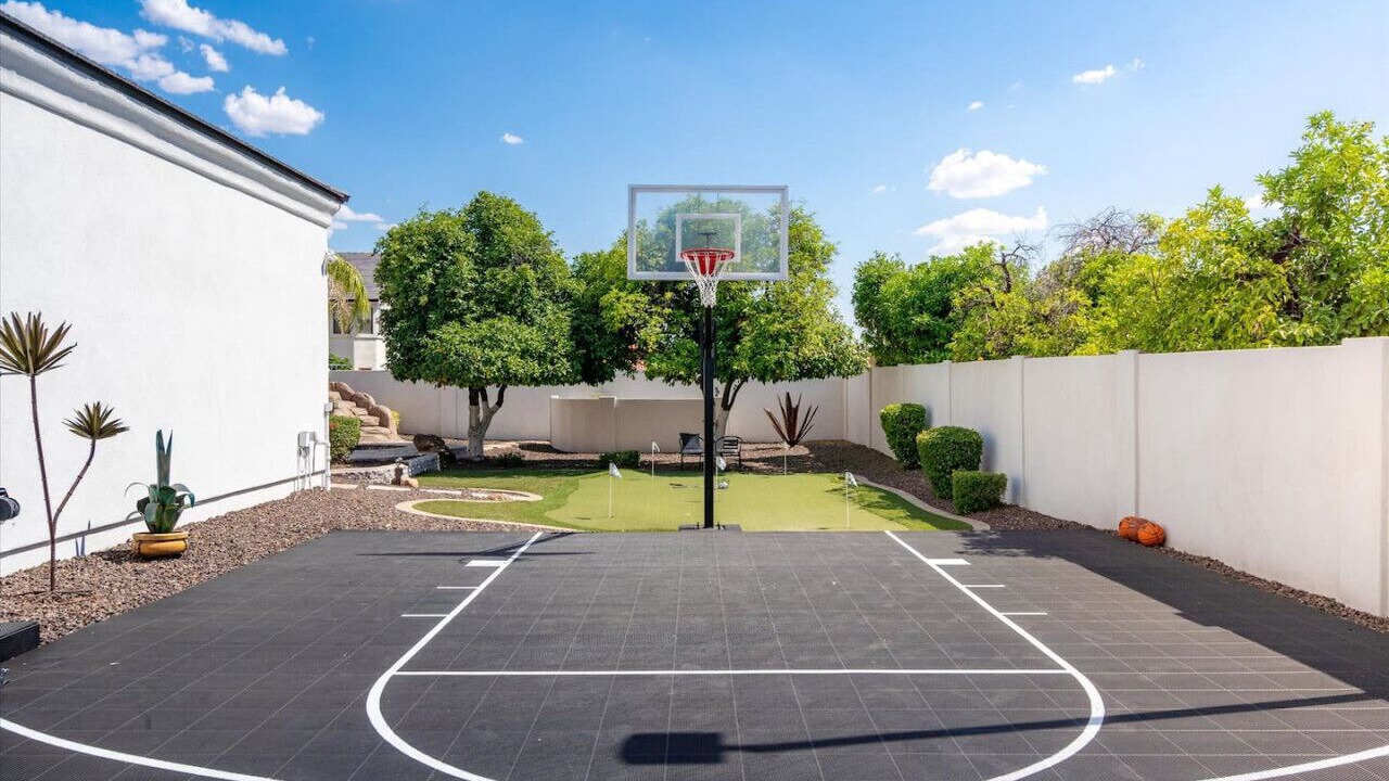 Photo of Others in Thayer Estates