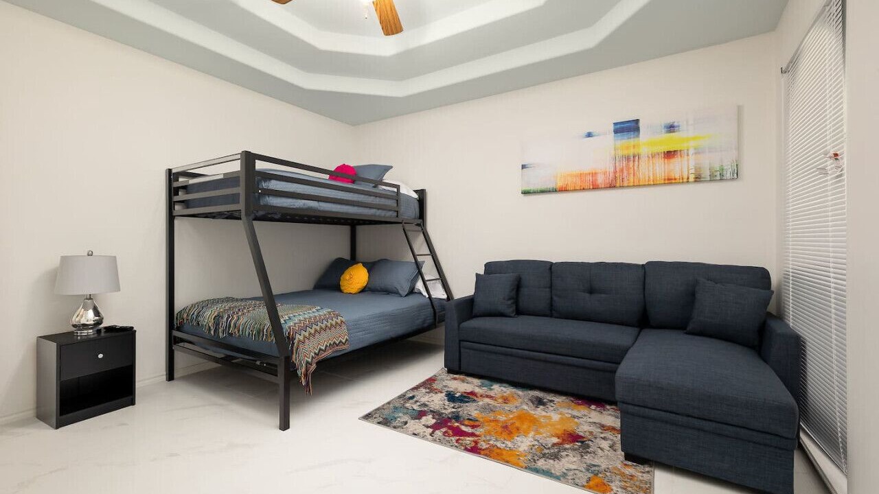 Photo of Bedroom in Alton
