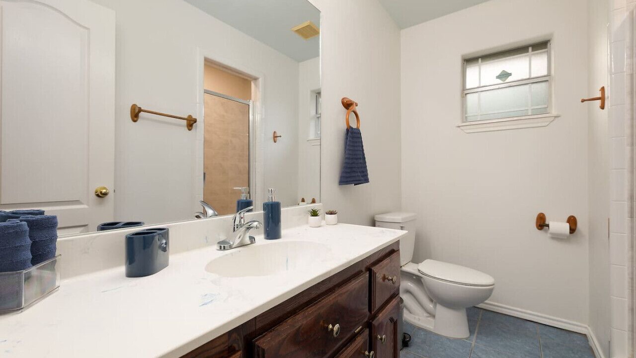 Photo of Bathroom in Alton