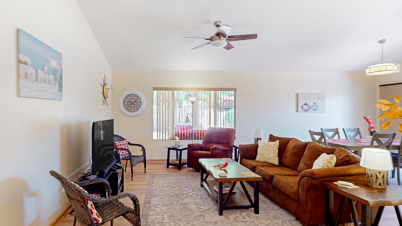Photo of Livingroom in Saddlebrooke