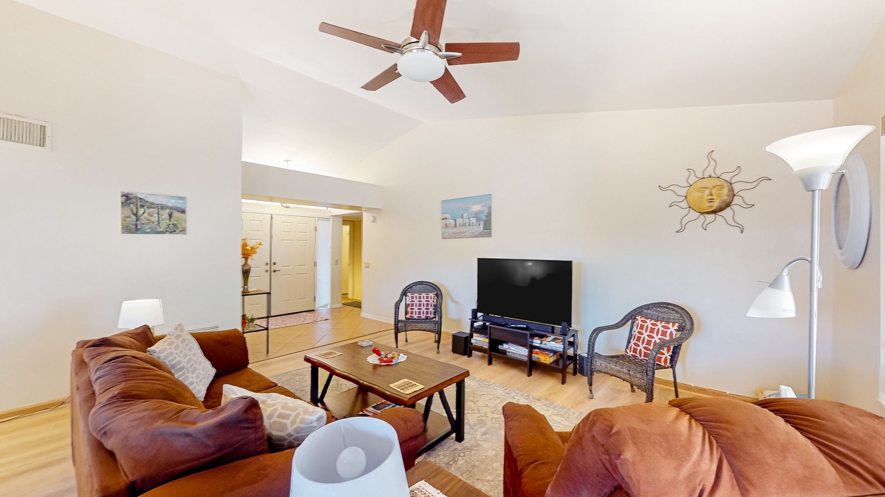 Photo of Livingroom in Saddlebrooke