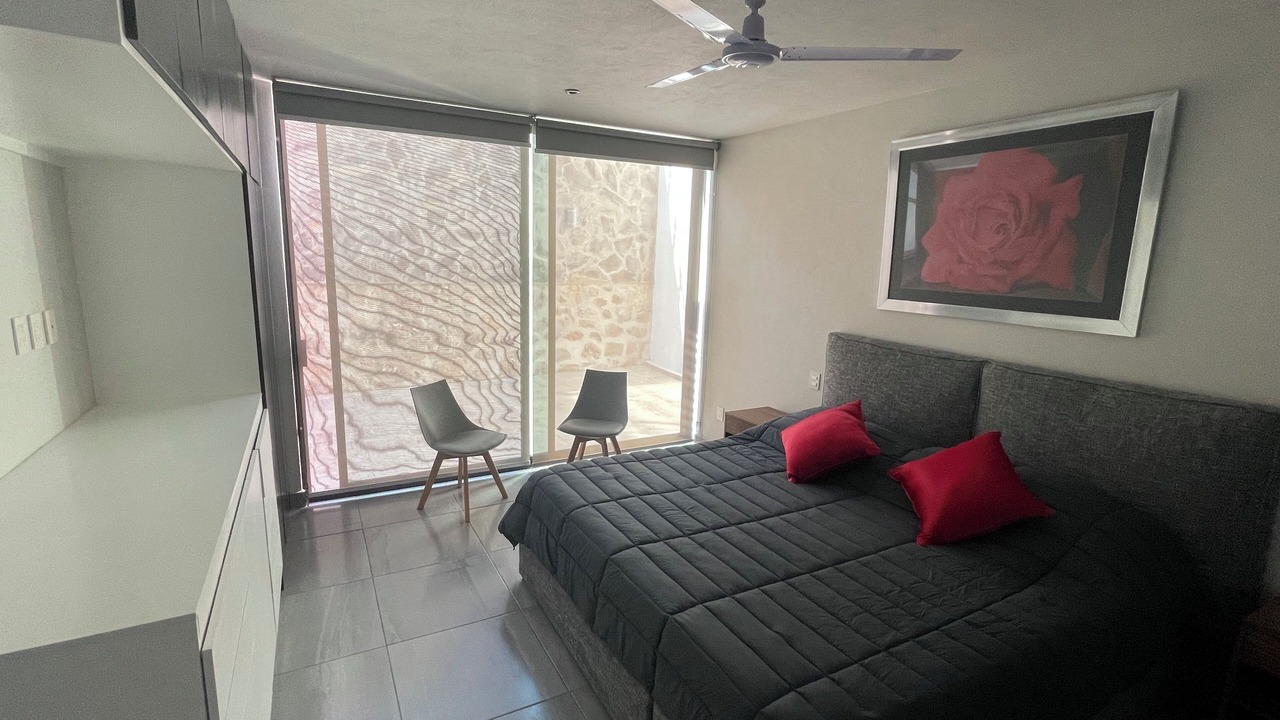 Photo of Bedroom in Raquet Club