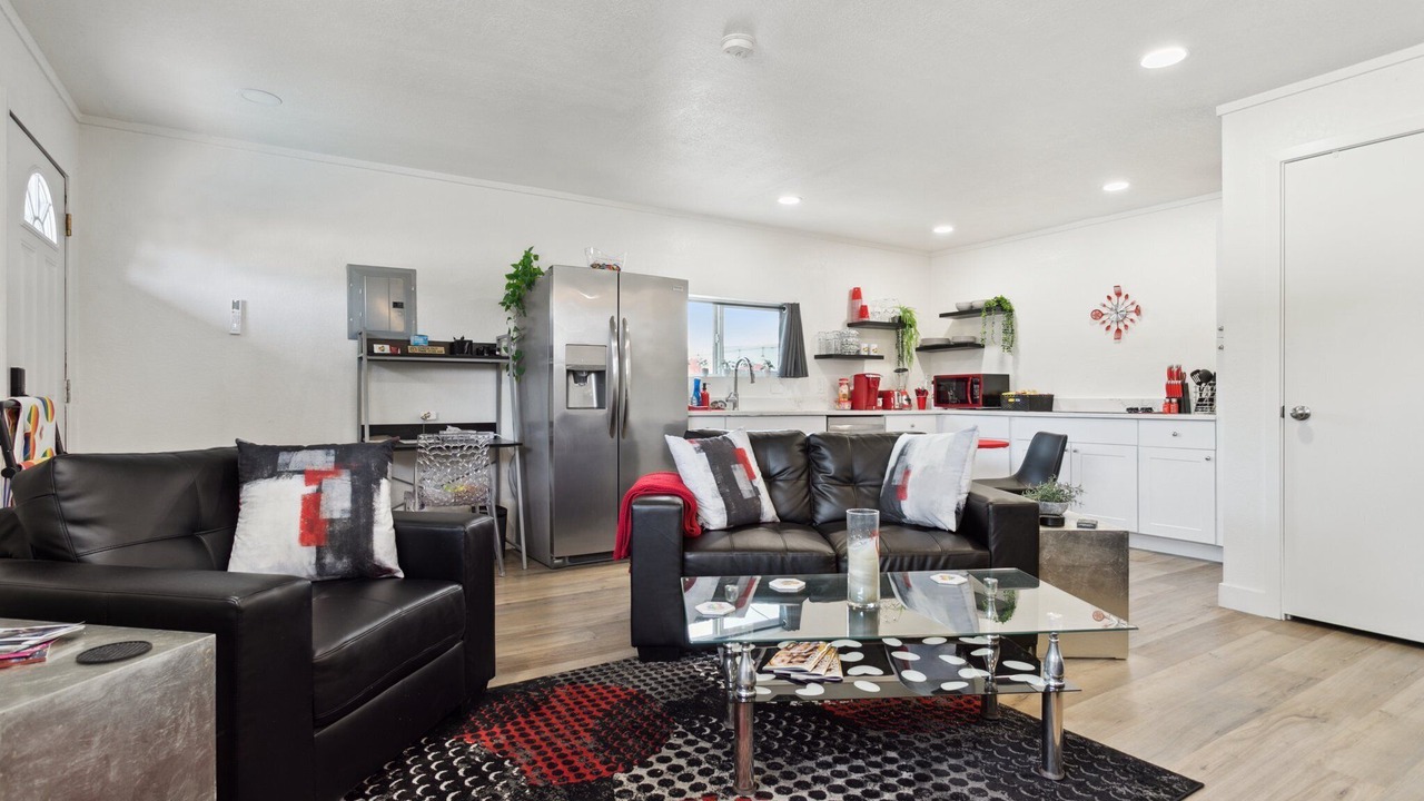 Photo of Livingroom in Encanto
