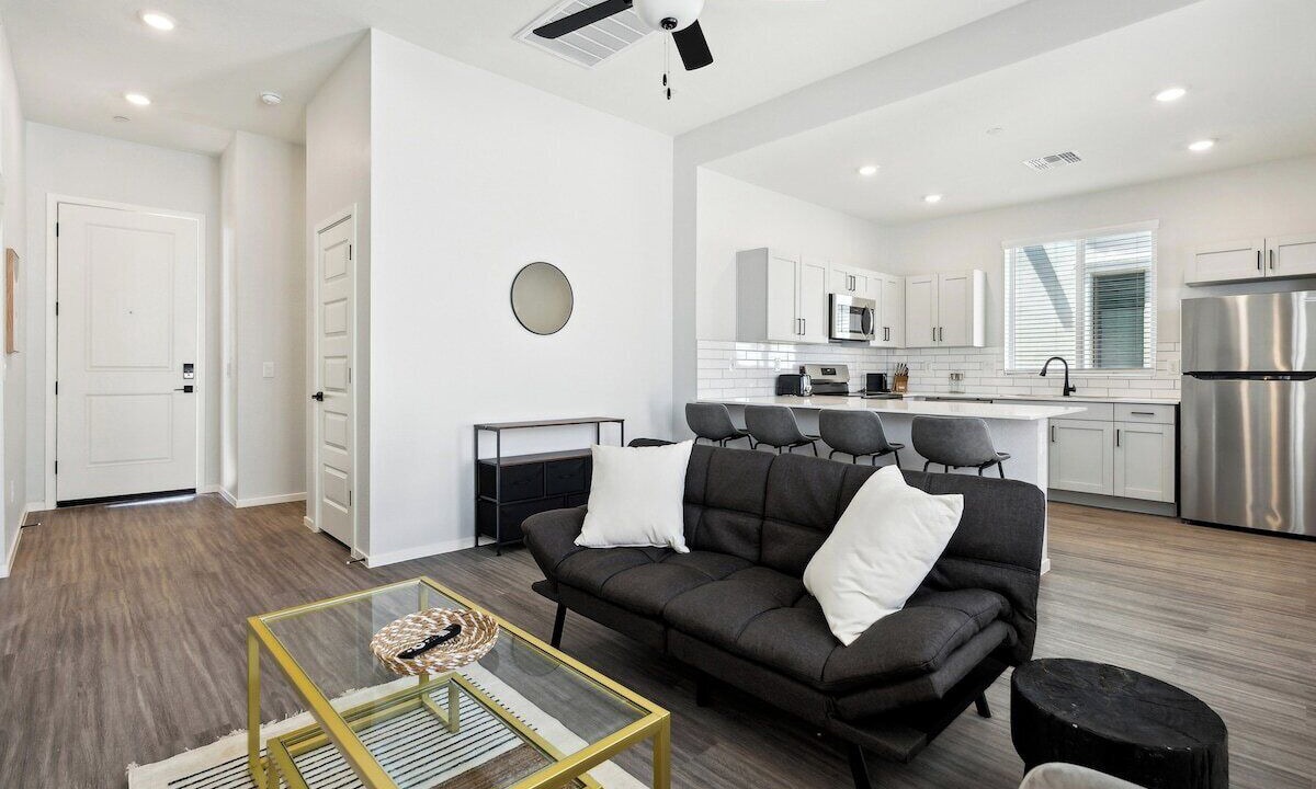 Photo of Livingroom in Sundance