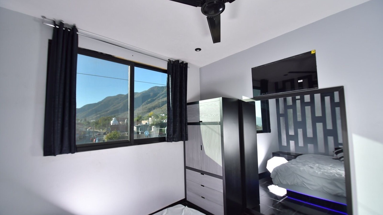 Photo of Bedroom in Raquet Club