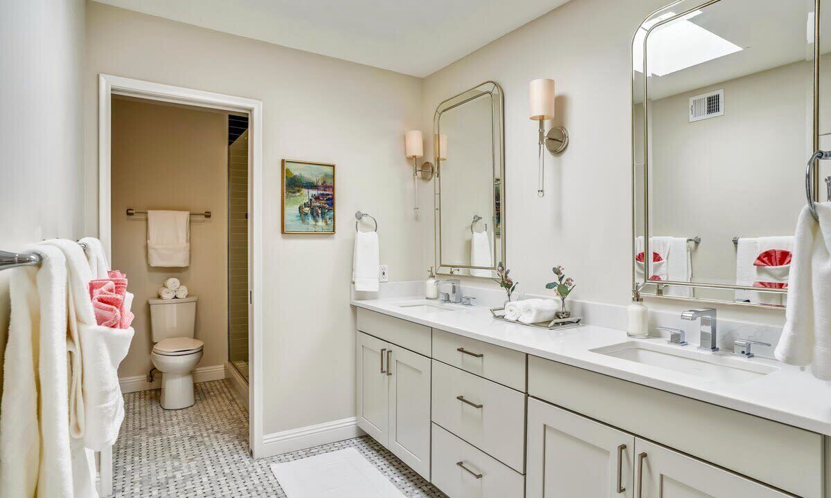 Photo of Bathroom in Raskin Estates