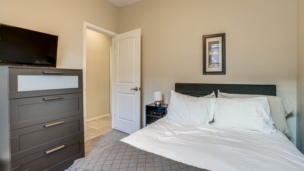 Photo of Bedroom in Montecito in Estrella