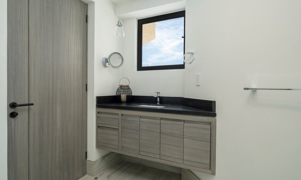 Photo of Bathroom in Marina