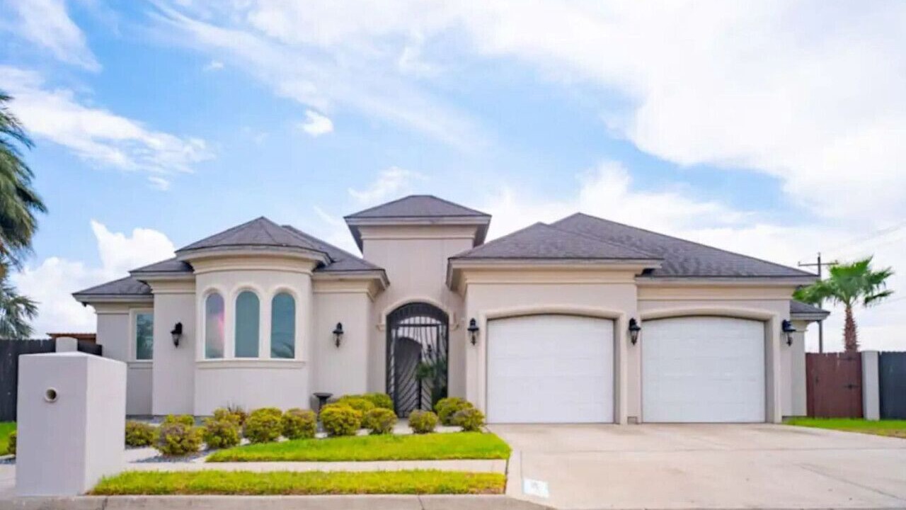 Photo of Outdoor in Palmhurst