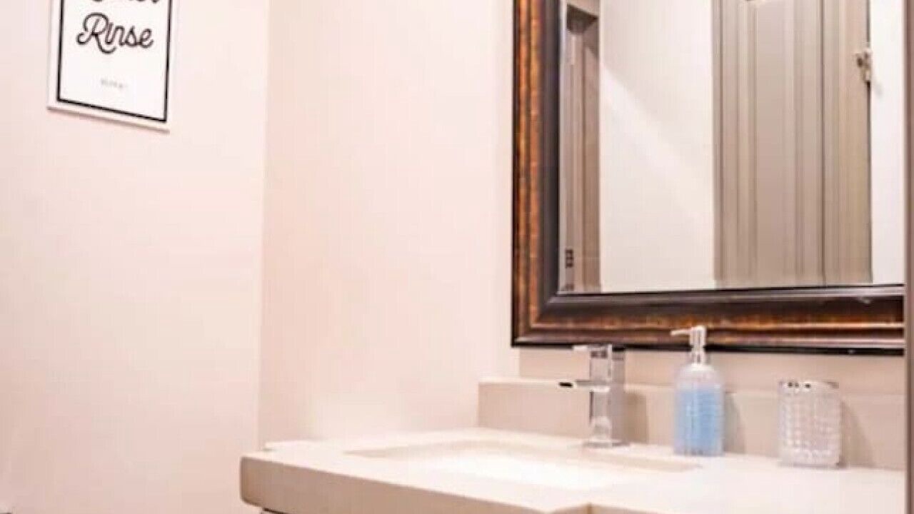 Photo of Bathroom in Palmhurst