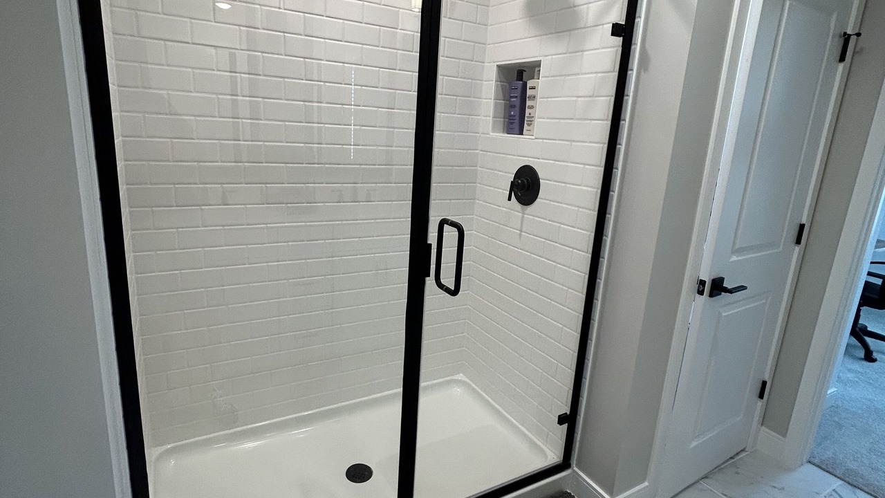 Photo of Bathroom in Rovey Farm Estates