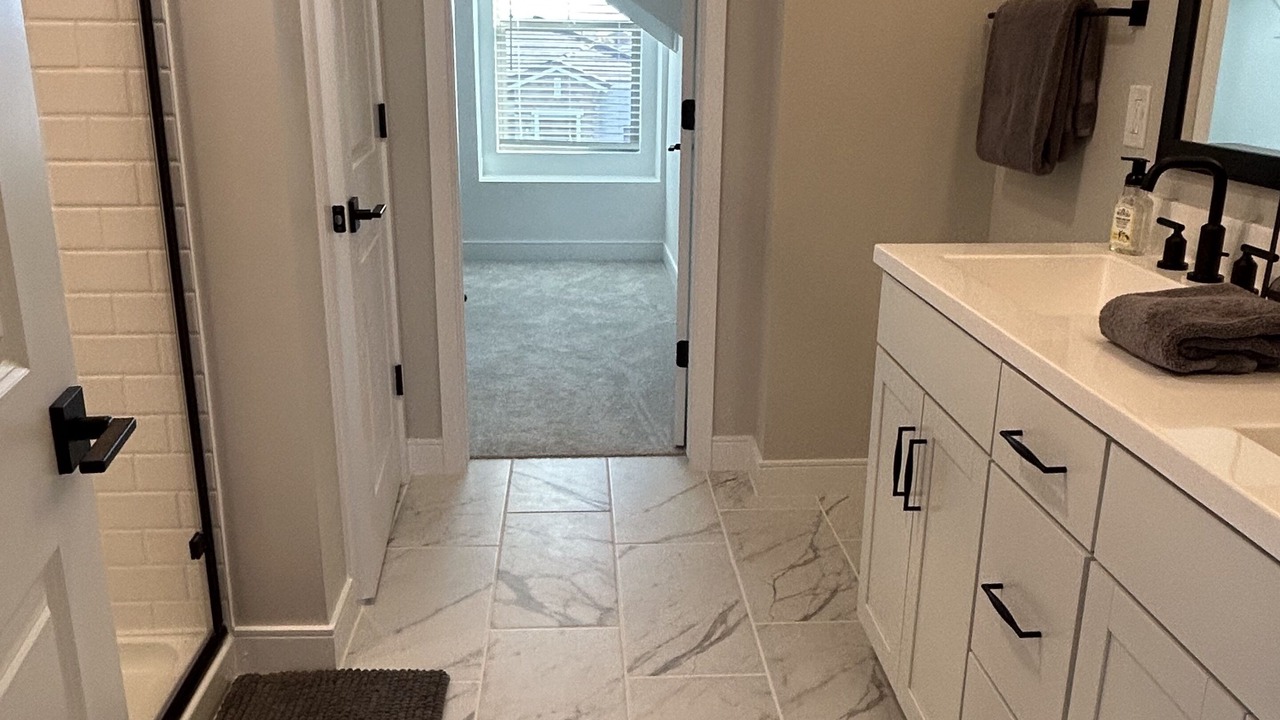 Photo of Bathroom in Rovey Farm Estates