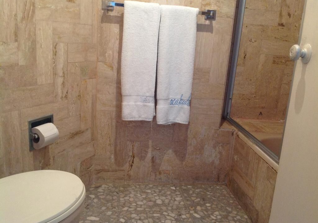 Photo of Bathroom in Club Deportivo