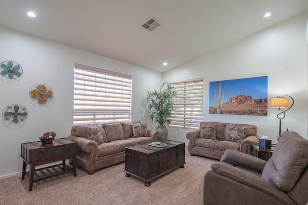 Photo of Livingroom in Superstition Springs
