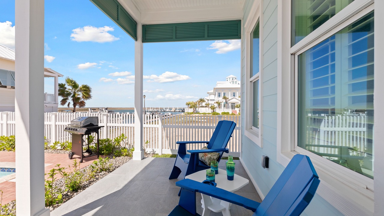 Photo of Patio Balcony in The Shores