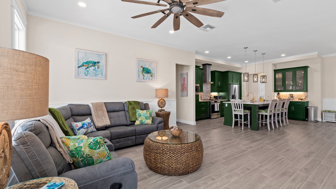 Photo of Livingroom in The Shores