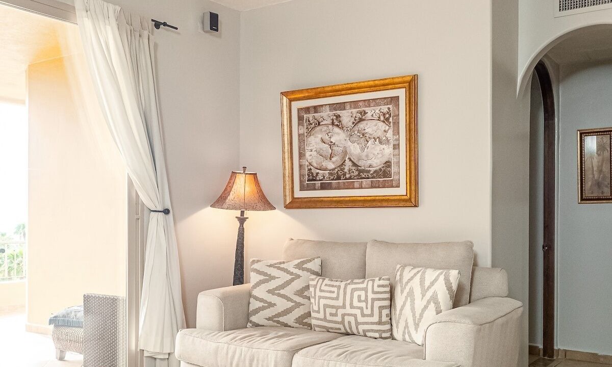 Photo of Livingroom in Sandy Beach