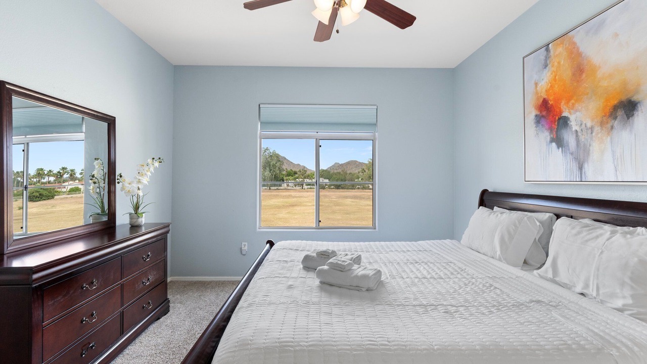 Photo of Bedroom in Paradise Valley Village