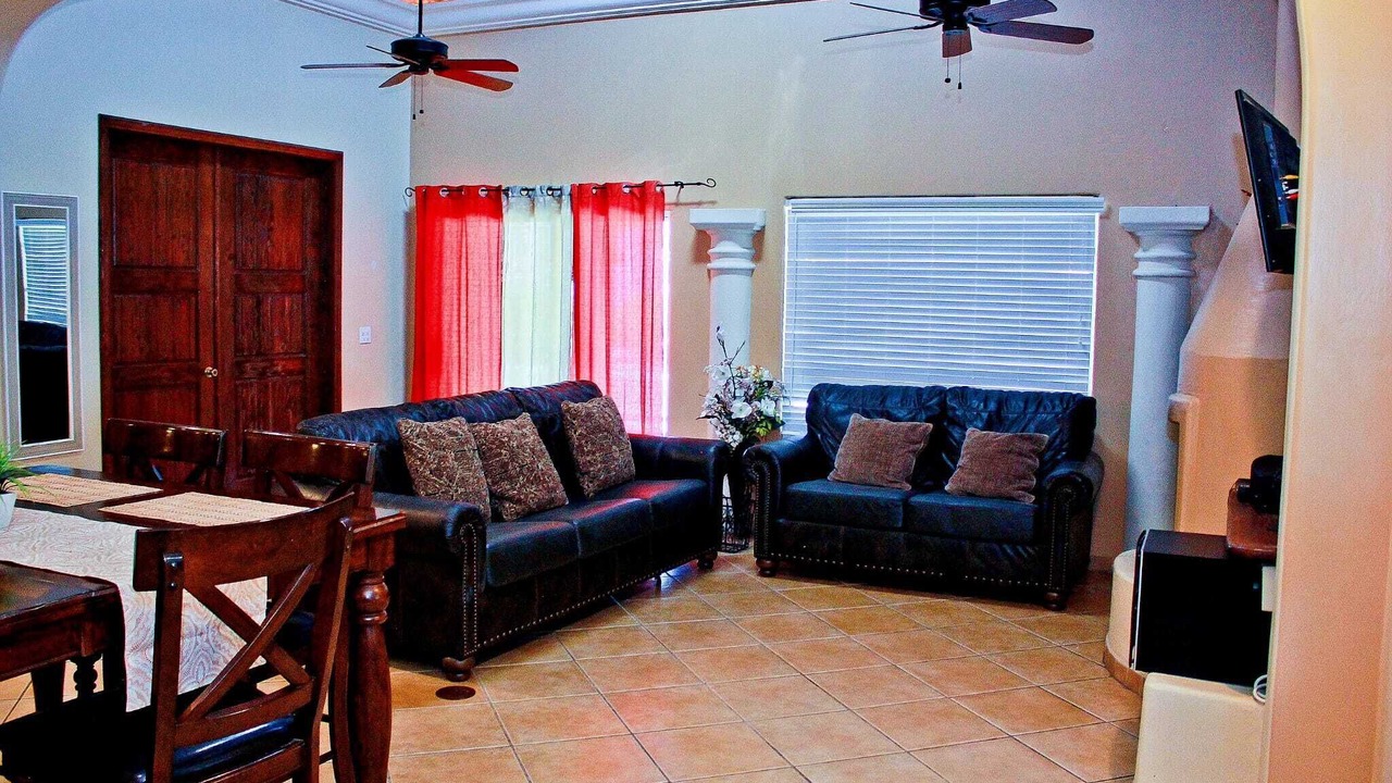 Photo of Livingroom in Cholla Bay