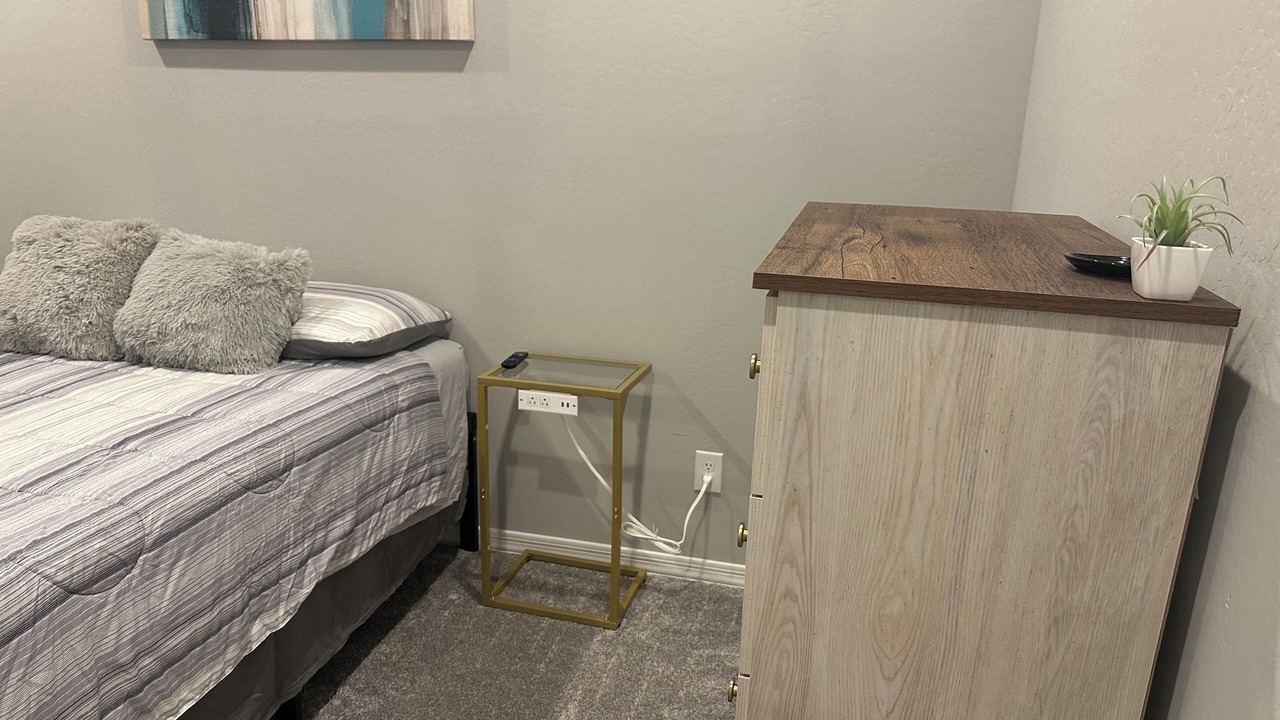 Photo of Bedroom in Glendale