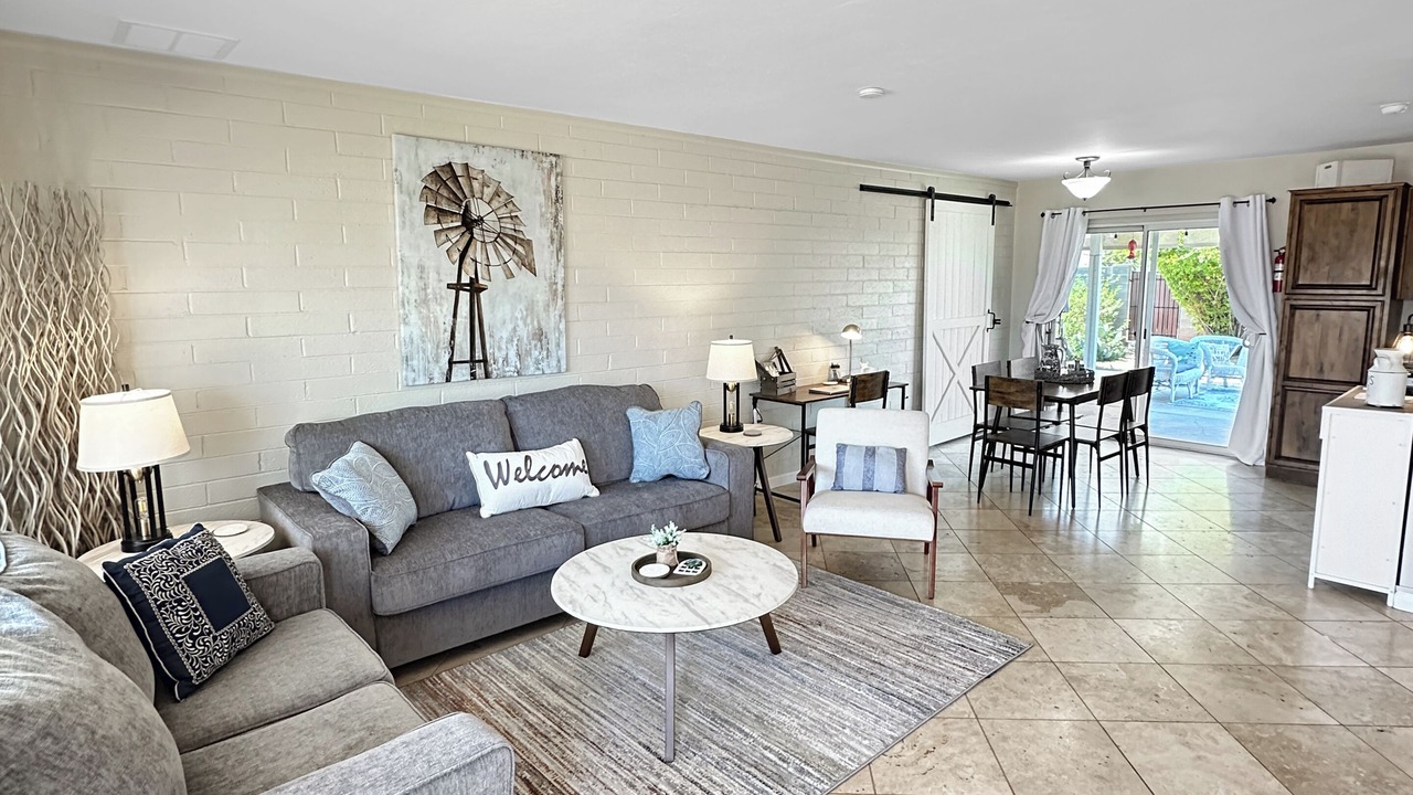 Photo of Livingroom in Arts District