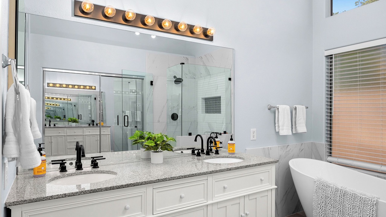 Photo of Bathroom in Pivotal Peoria Center