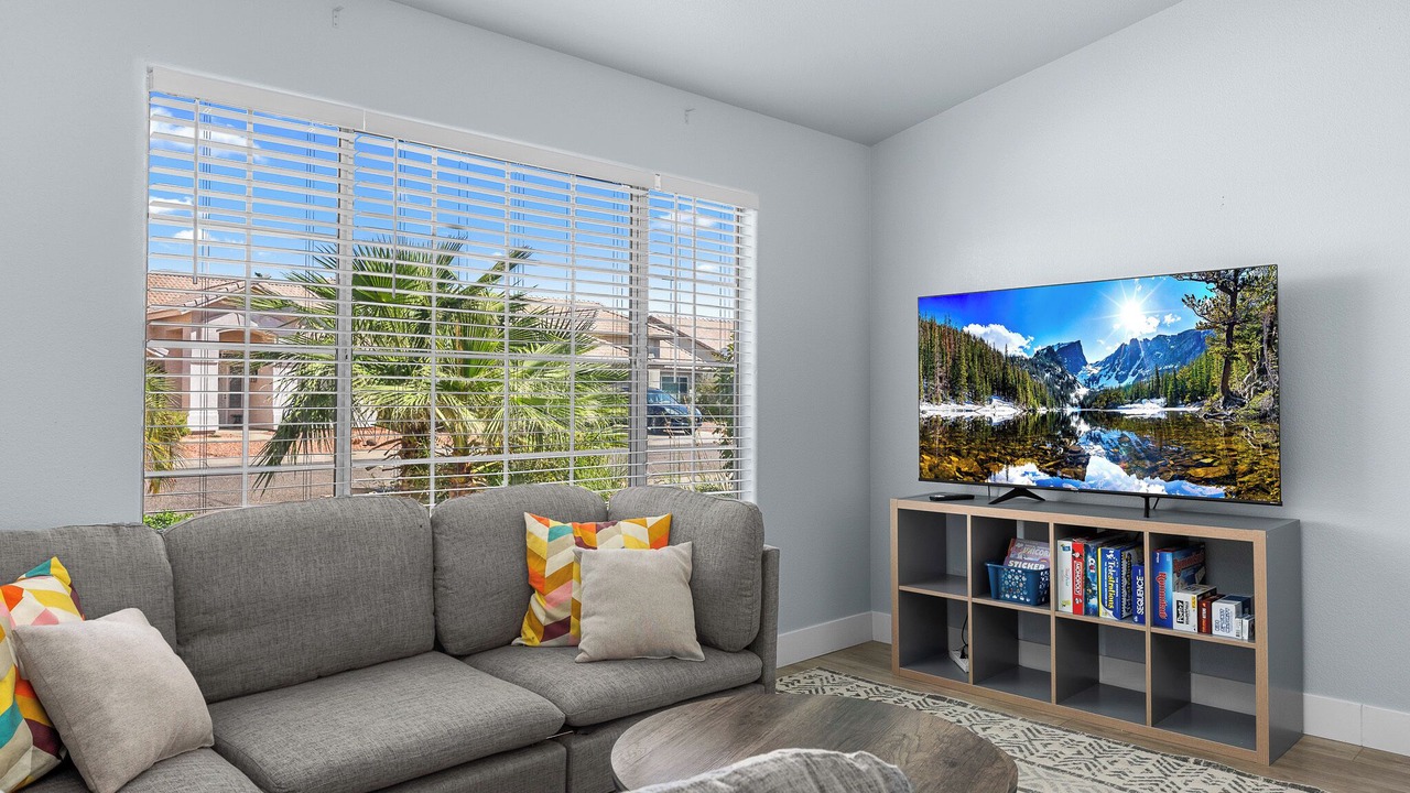 Photo of Livingroom in Pivotal Peoria Center