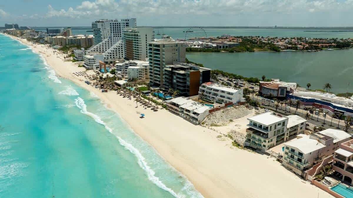 Photo of Others in Punta Cancun