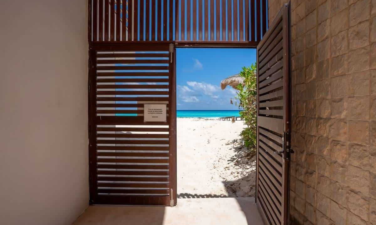 Photo of Others in Punta Cancun