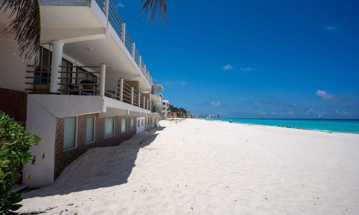 Photo of Others in Punta Cancun