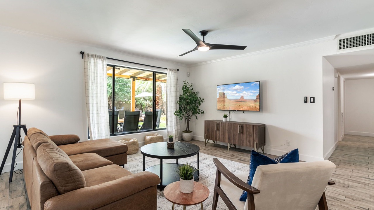 Photo of Livingroom in Cox Heights