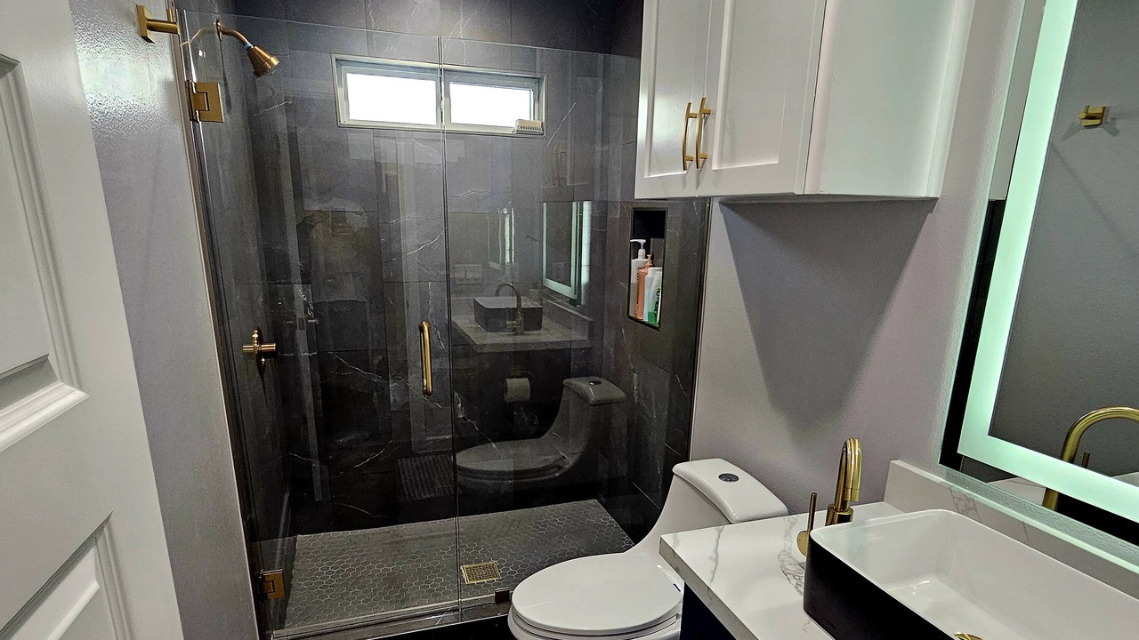 Photo of Bathroom in Edinburg