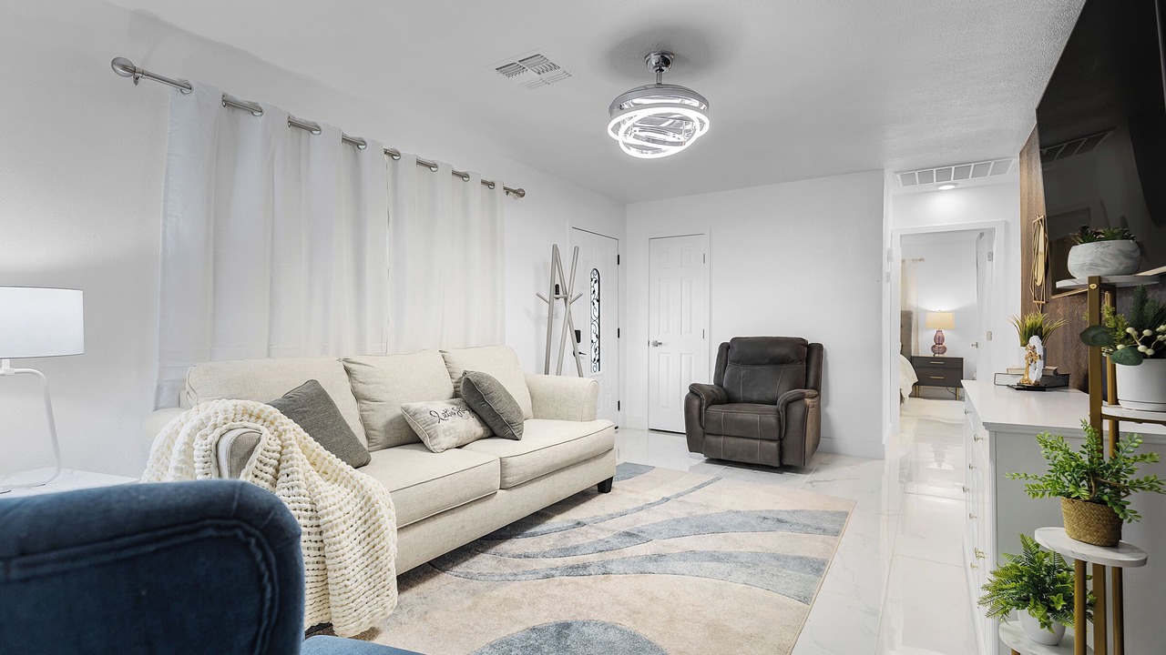Photo of Livingroom in North Mountain