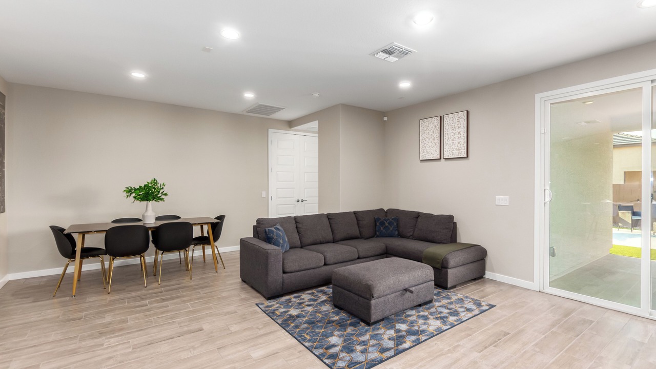 Photo of Livingroom in Maricopa
