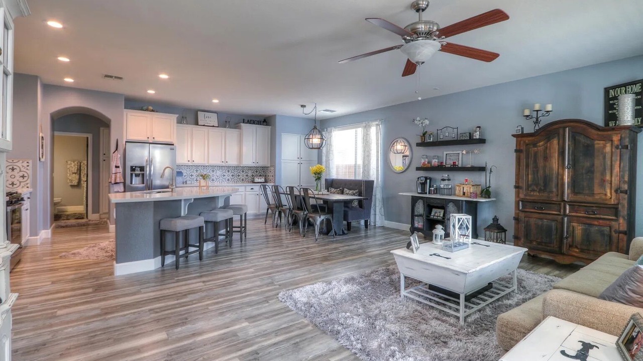 Photo of Livingroom in Maricopa