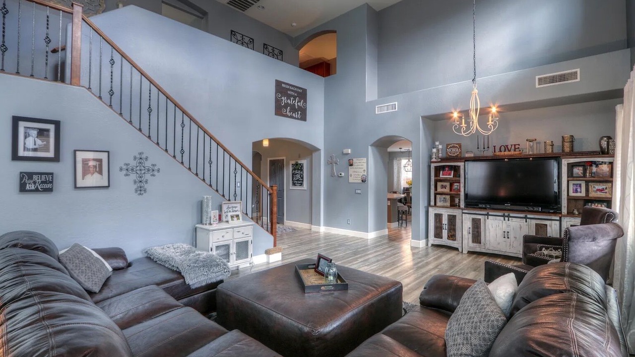 Photo of Livingroom in Maricopa