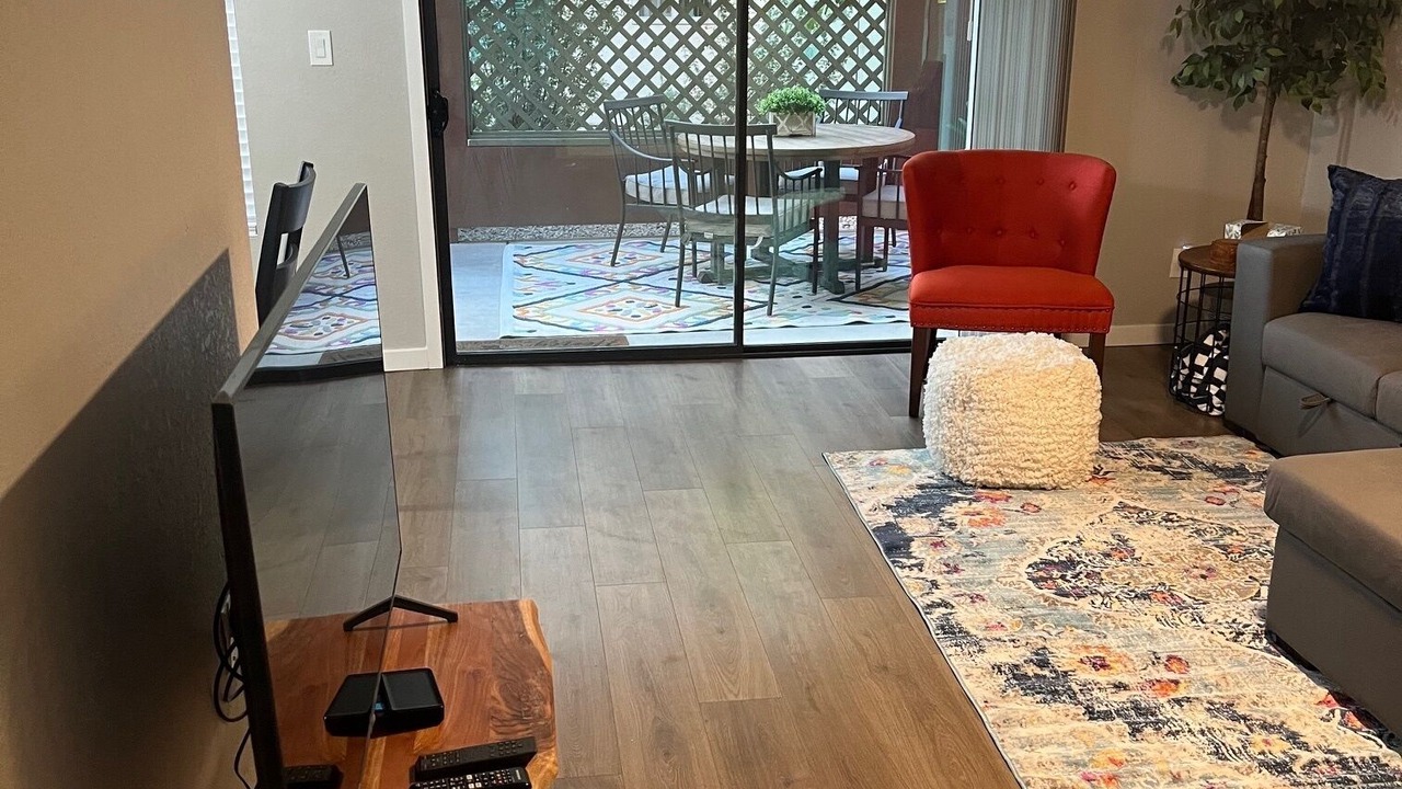 Photo of Livingroom in Scottsdale Estates Six