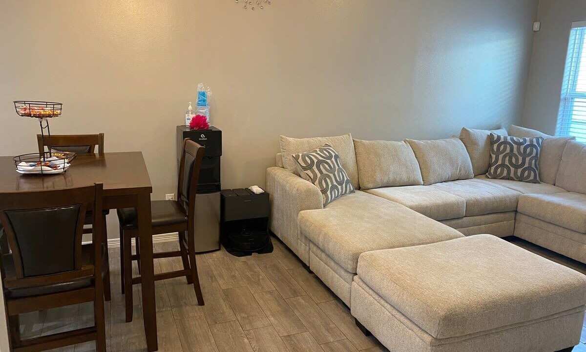 Photo of Livingroom in Edinburg