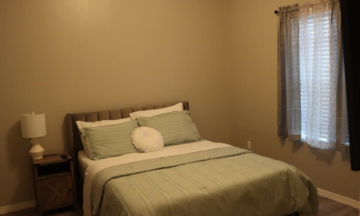 Photo of Bedroom in Edinburg