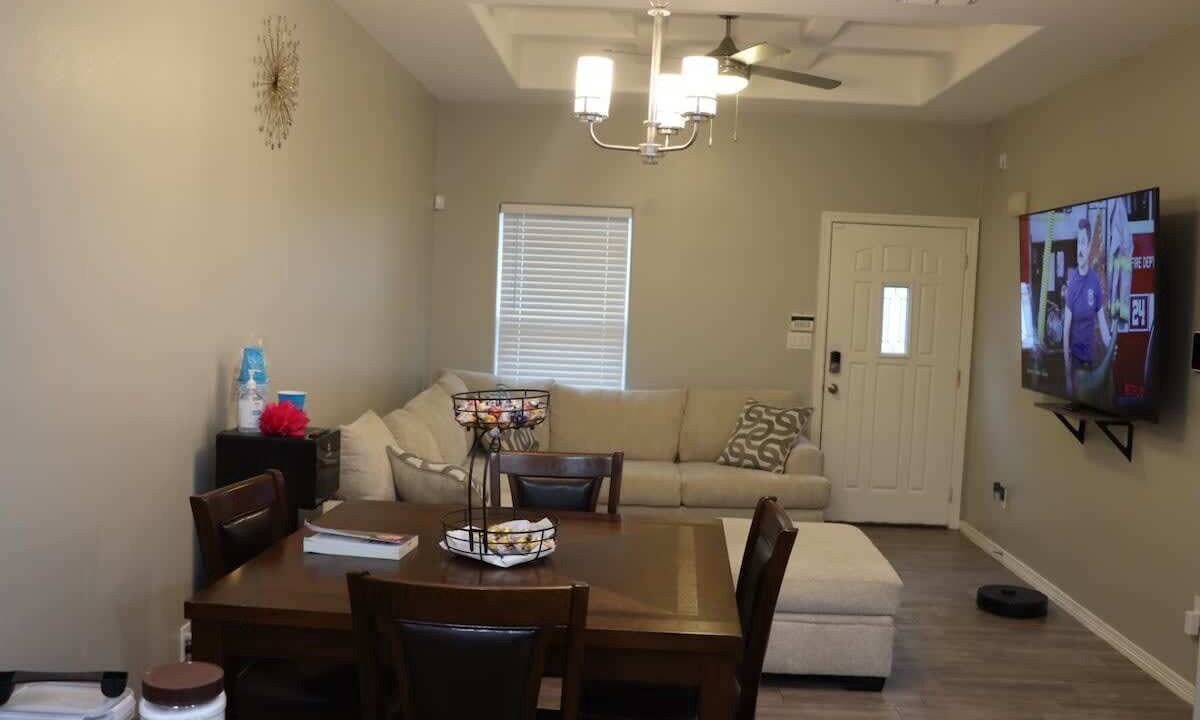 Photo of Livingroom in Edinburg