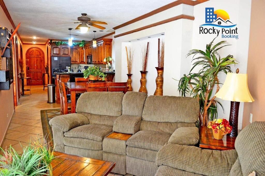 Photo of Livingroom in Cholla Bay
